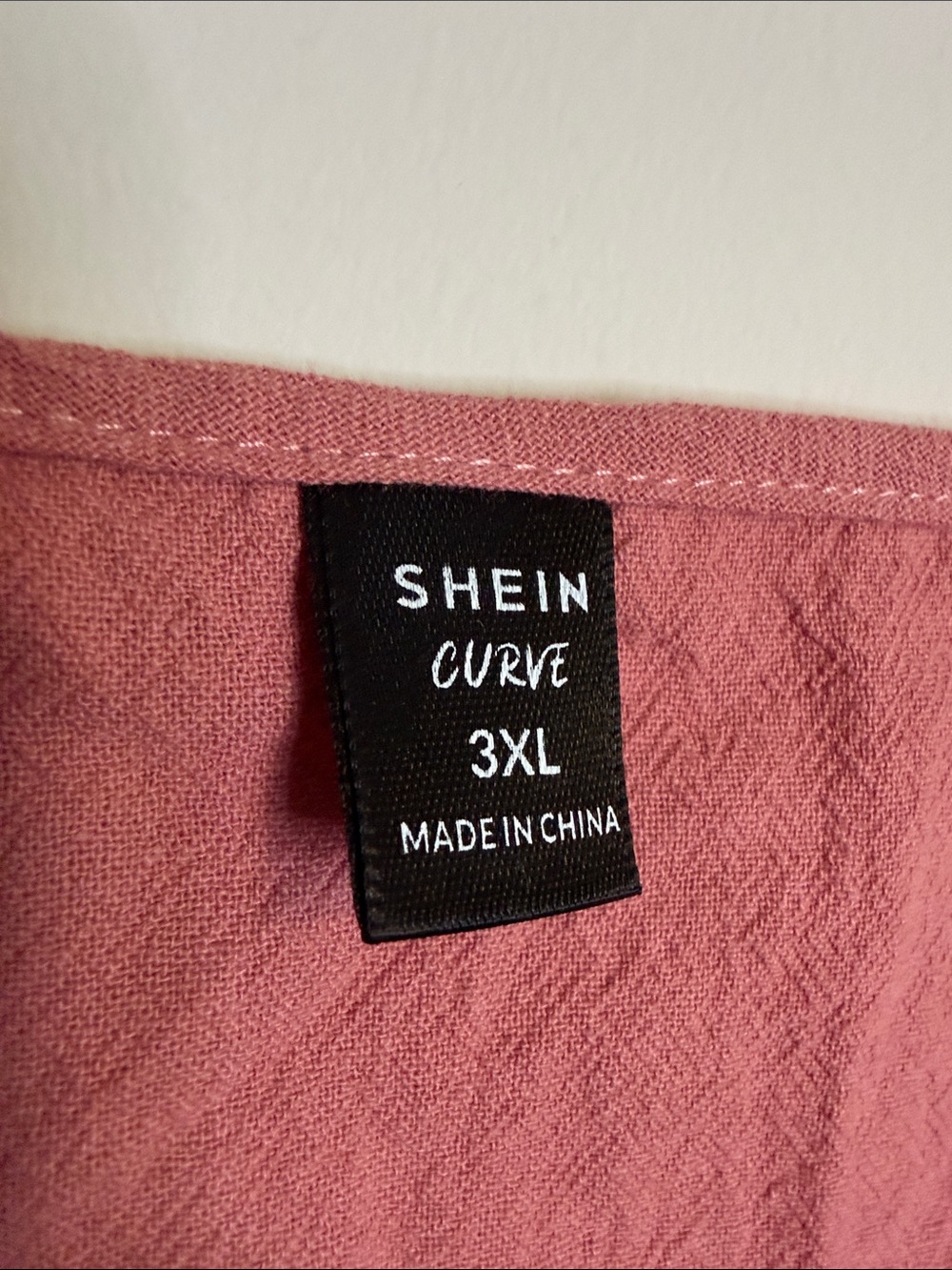 SHEIN Square-Neck Sleeveless Tank in Rose - Picture 2 of 3